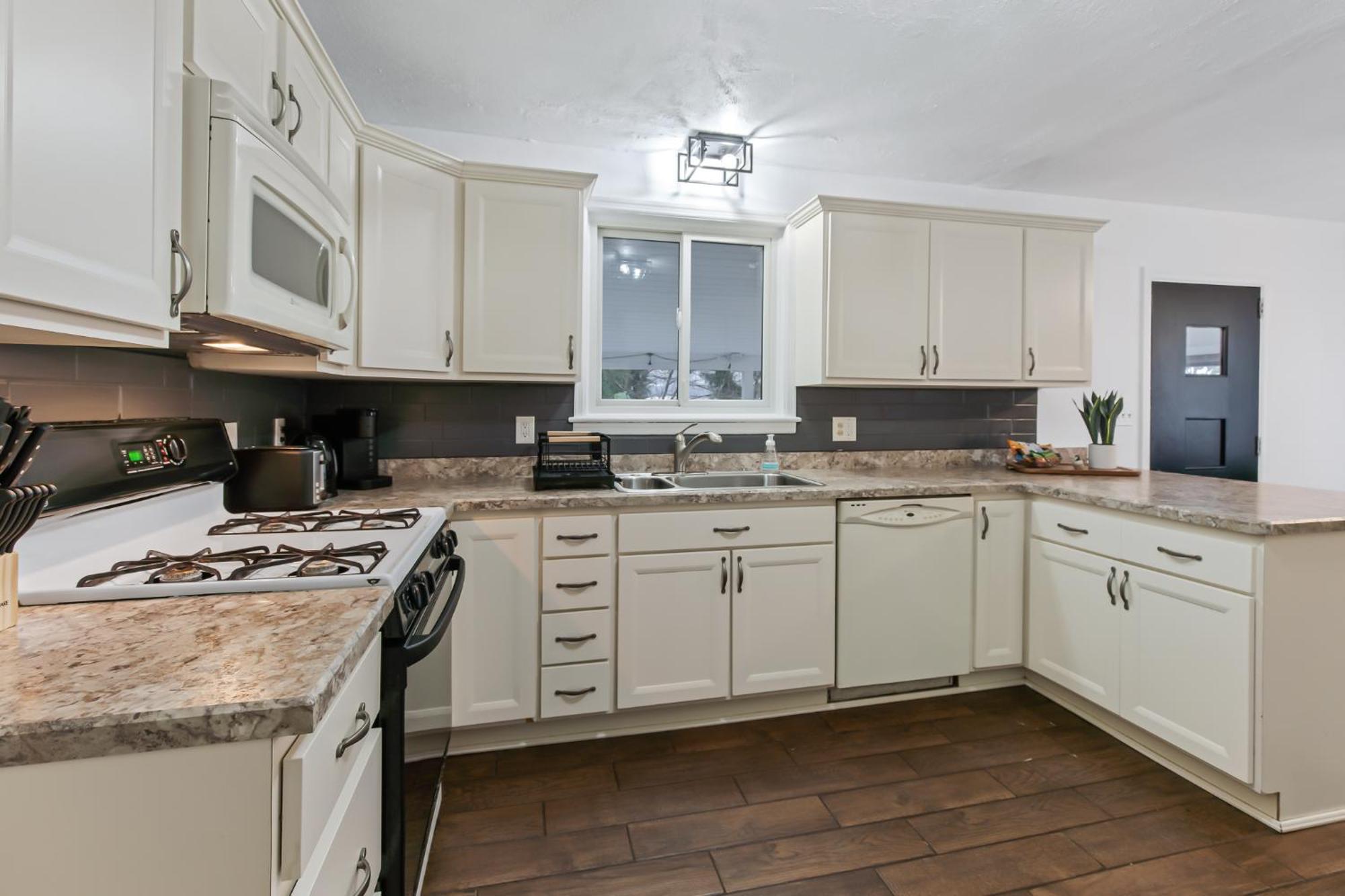 Сasa de vacaciones 4-bedroom-private Cozy Backyard W Firepit Ephrata