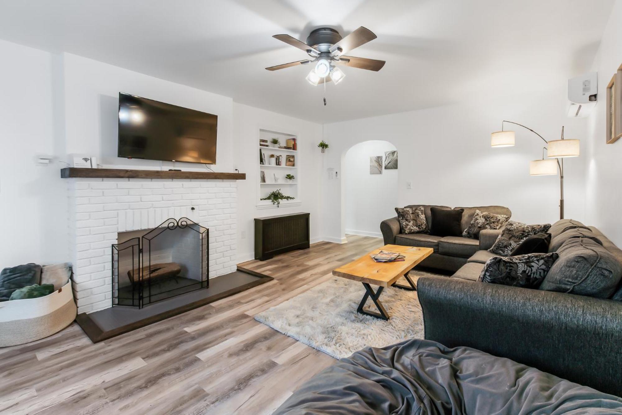 Holiday home 4-bedroom-private Cozy Backyard W Firepit Ephrata