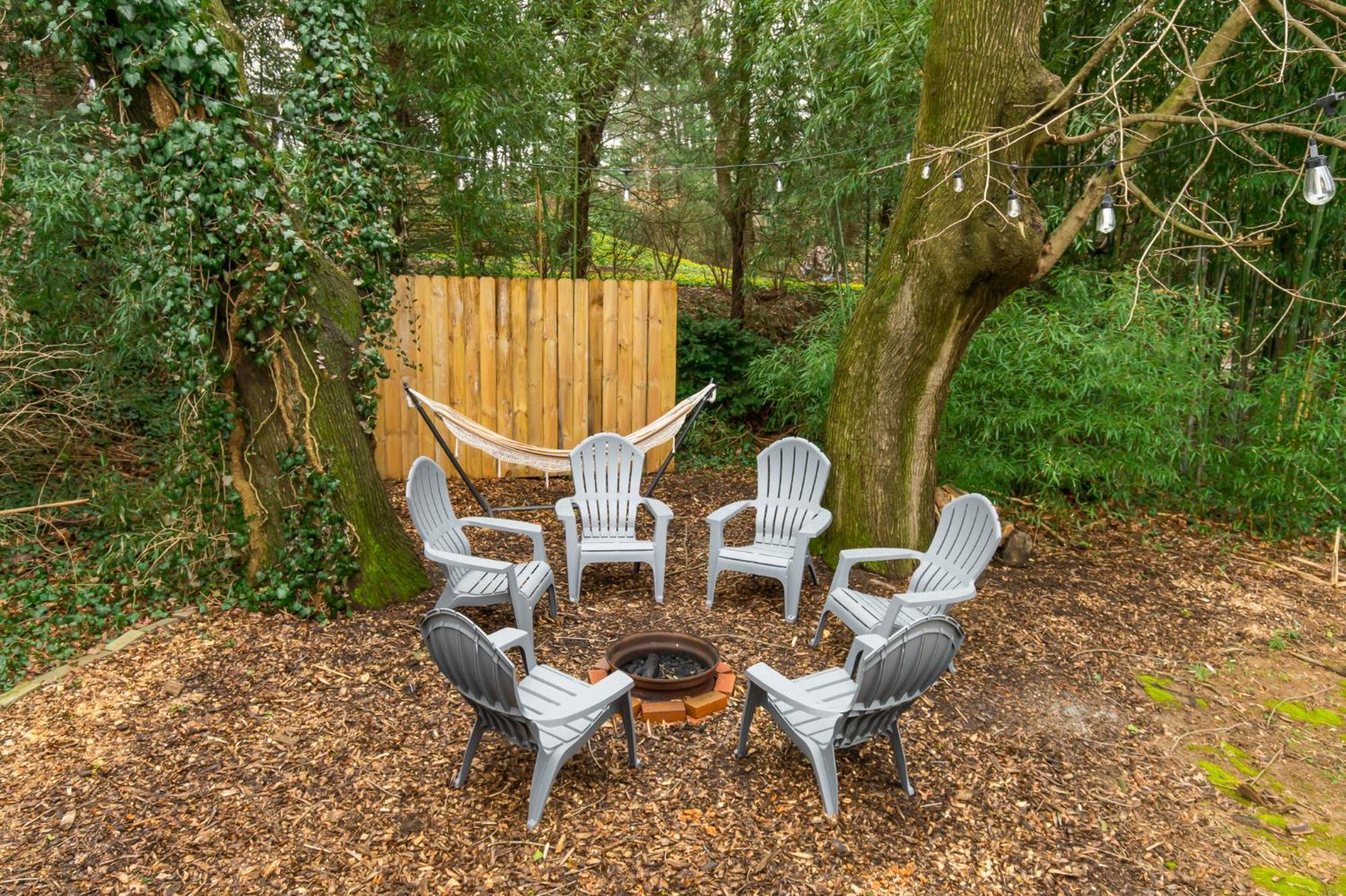 4-bedroom-private Cozy Backyard W Firepit Ephrata